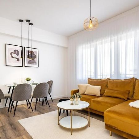 Majestic Apartament With View In Magheru Bucareste Exterior foto